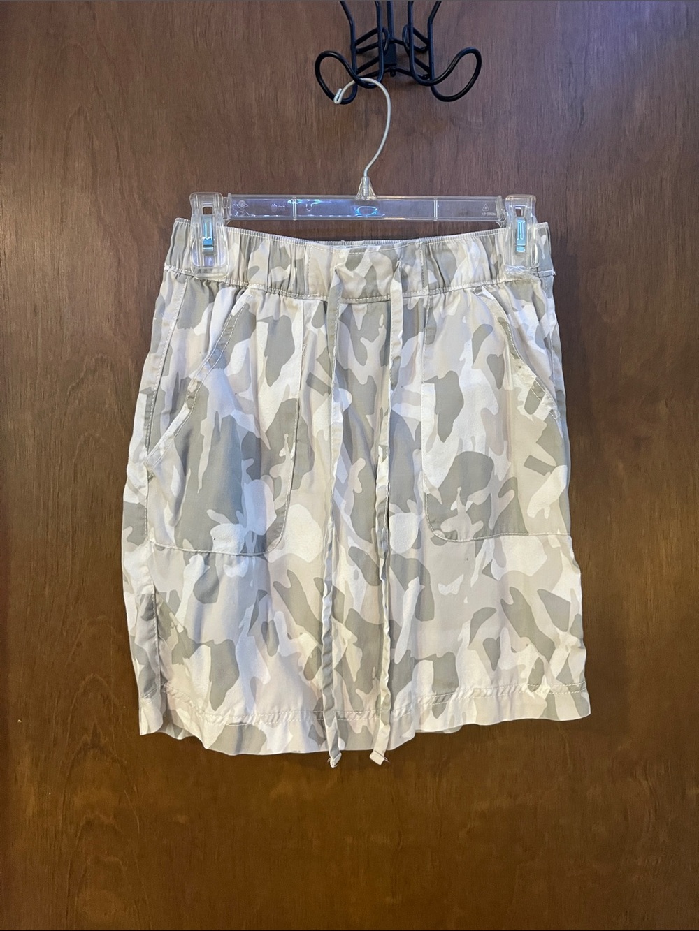 White camo gym skort